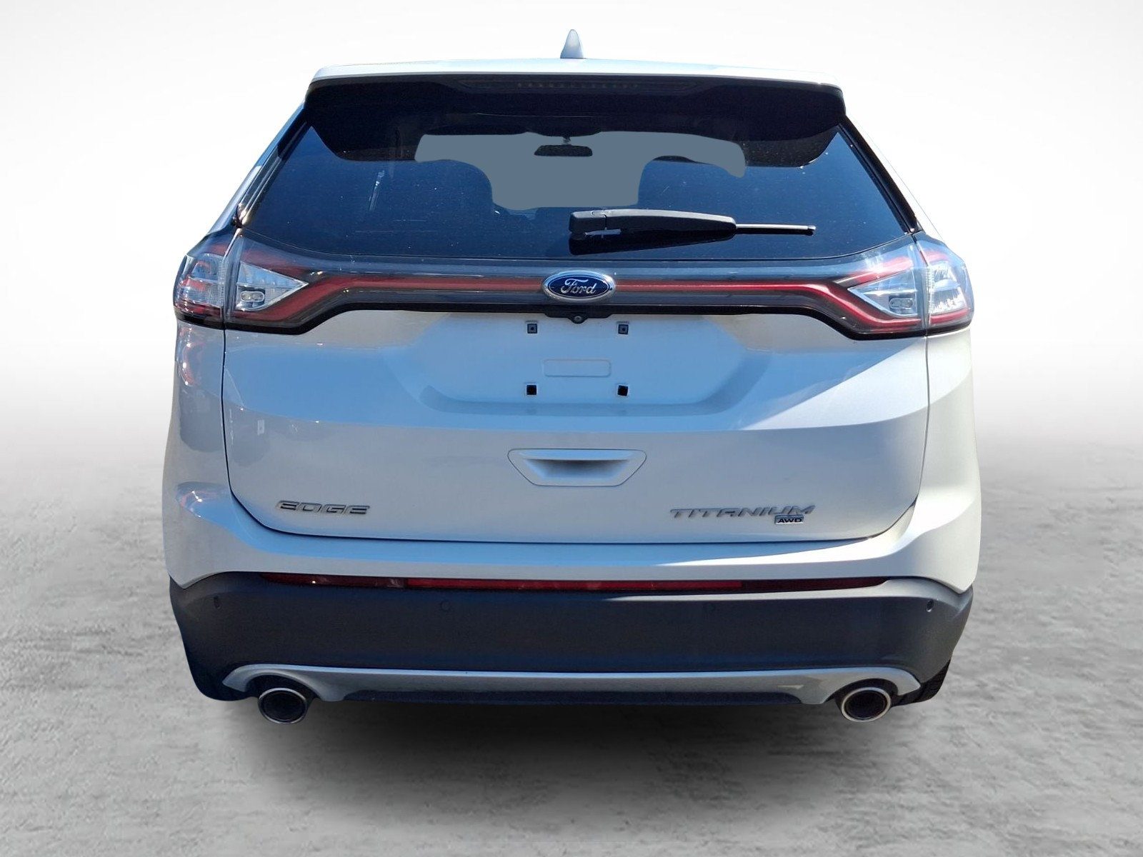 Used 2018 Ford Edge Titanium w/ Equipment Group 301A AWD/4WD image 5