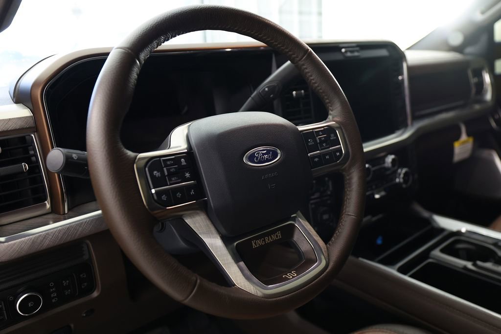Used 2025 Ford F250 King Ranch w/ FX4 Off-Road Package AWD/4WD image 19