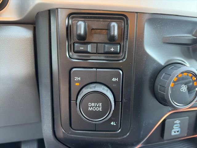 New 2026 Ford F550 4x4 Crew Cab image 21
