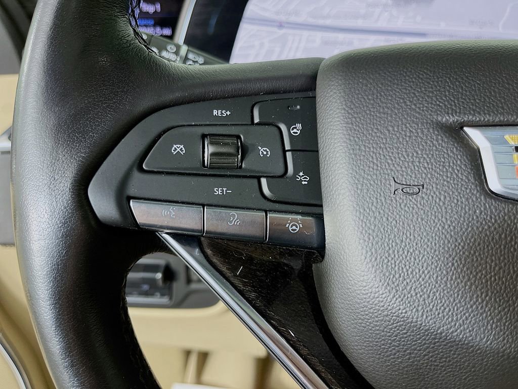 Used 2023 Cadillac Escalade Premium Luxury w/ Performance Package image 15