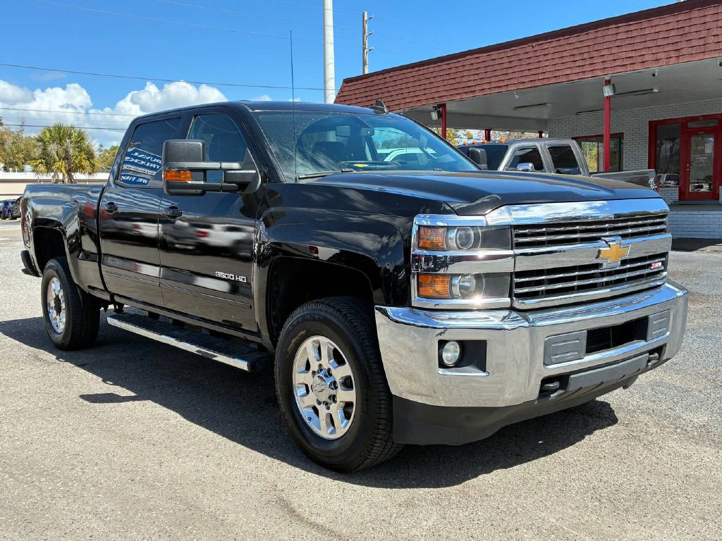 Used 2015 Chevrolet Silverado 3500 LT w/ LT Convenience Package AWD/4WD image 8