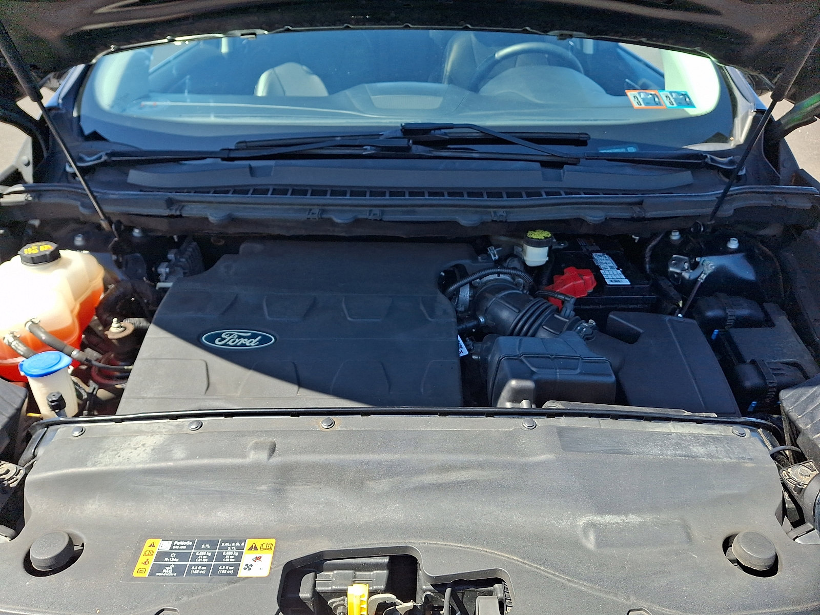 Used 2016 Ford Edge Titanium w/ Equipment Group 301A AWD/4WD image 30