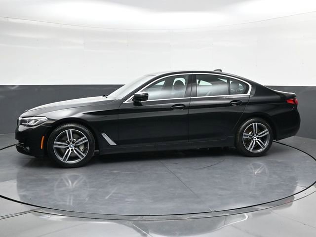 Used 2022 BMW 530i xDrive w/ Premium Package AWD/4WD image 4