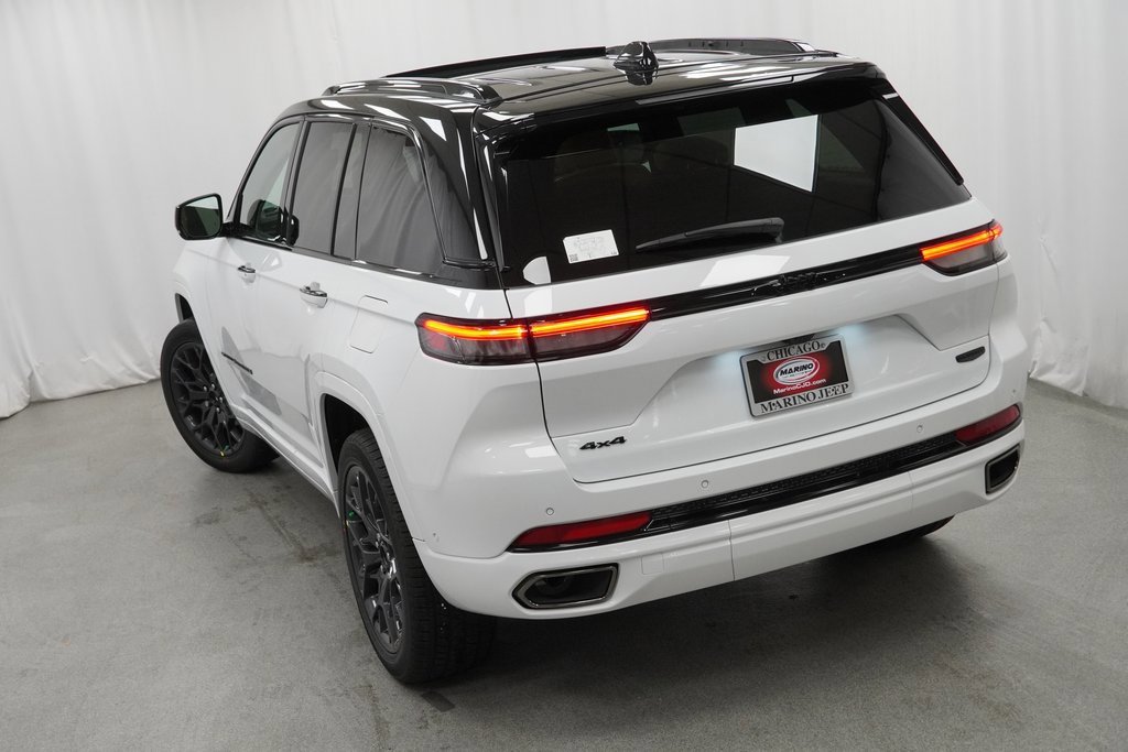 New 2025 Jeep Grand Cherokee Summit image 11