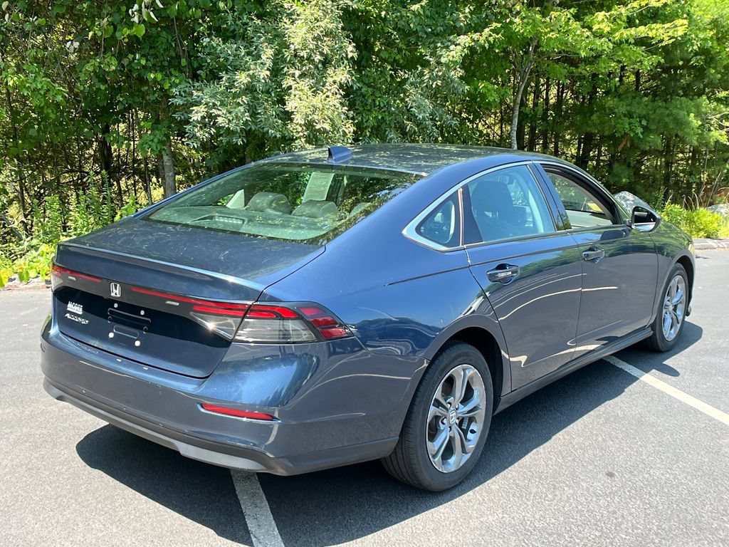 Used 2023 Honda Accord EX image 5