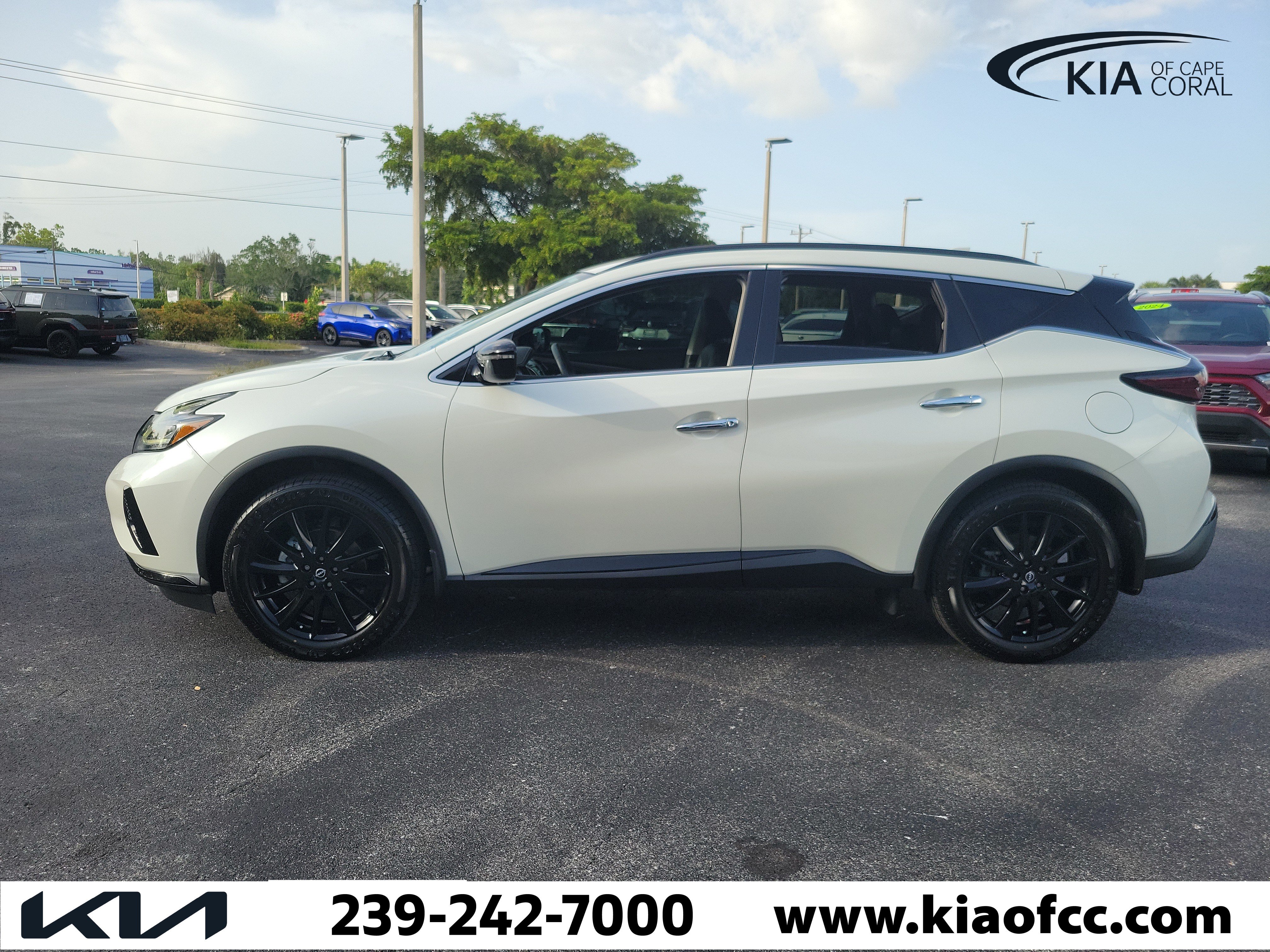 Used 2023 Nissan Murano SV w/ SV Midnight Edition Package AWD/4WD image 4