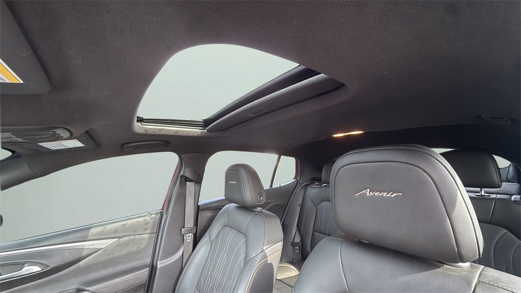 Used 2025 Buick Envista Avenir image 10