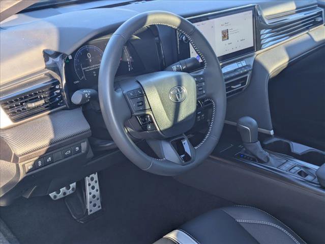 Used 2025 Toyota Camry SE w/ Multimedia Upgrade Package FWD image 10