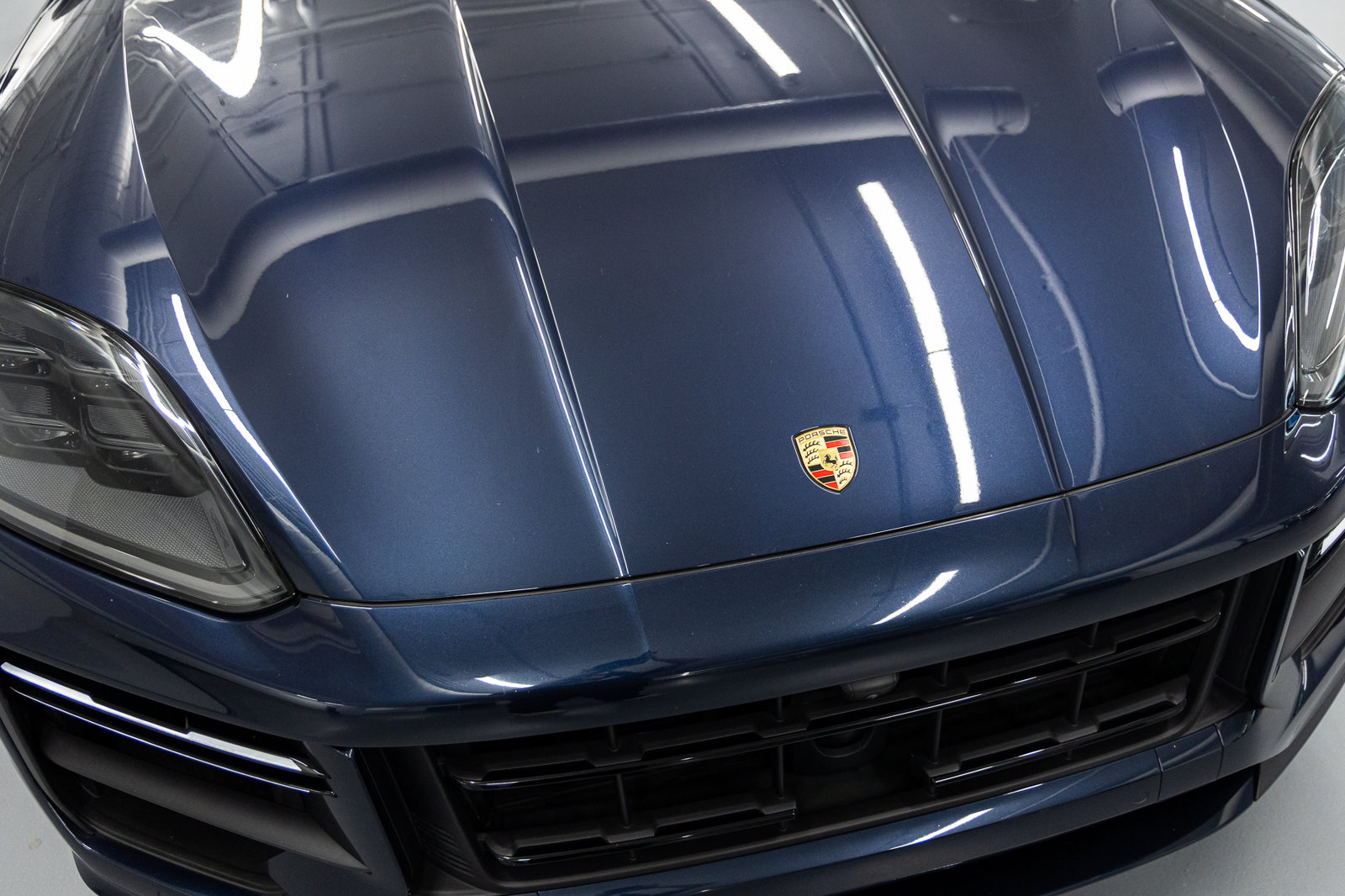 Used 2024 Porsche Cayenne Turbo GT AWD/4WD image 12