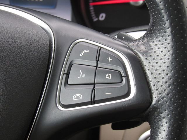 Used 2018 Mercedes-Benz GLC 300 4MATIC image 27