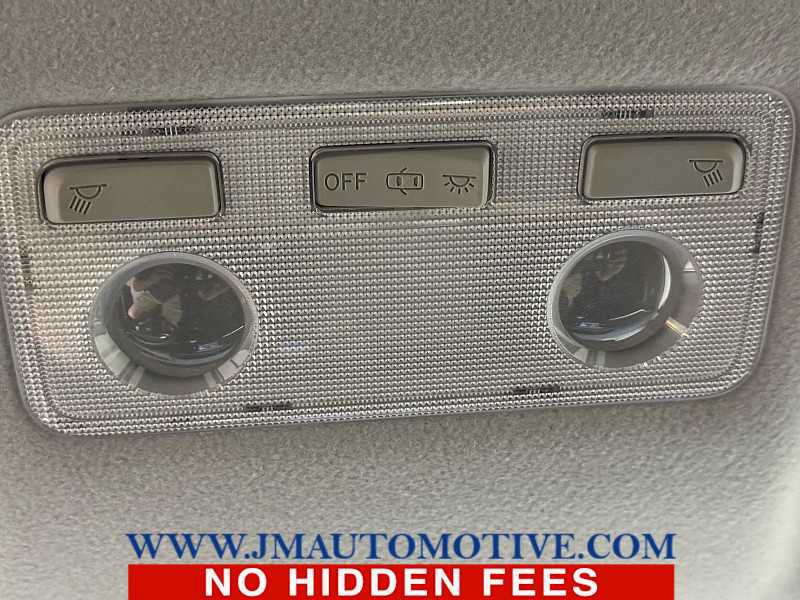 Used 2015 Toyota Prius C Two FWD image 35