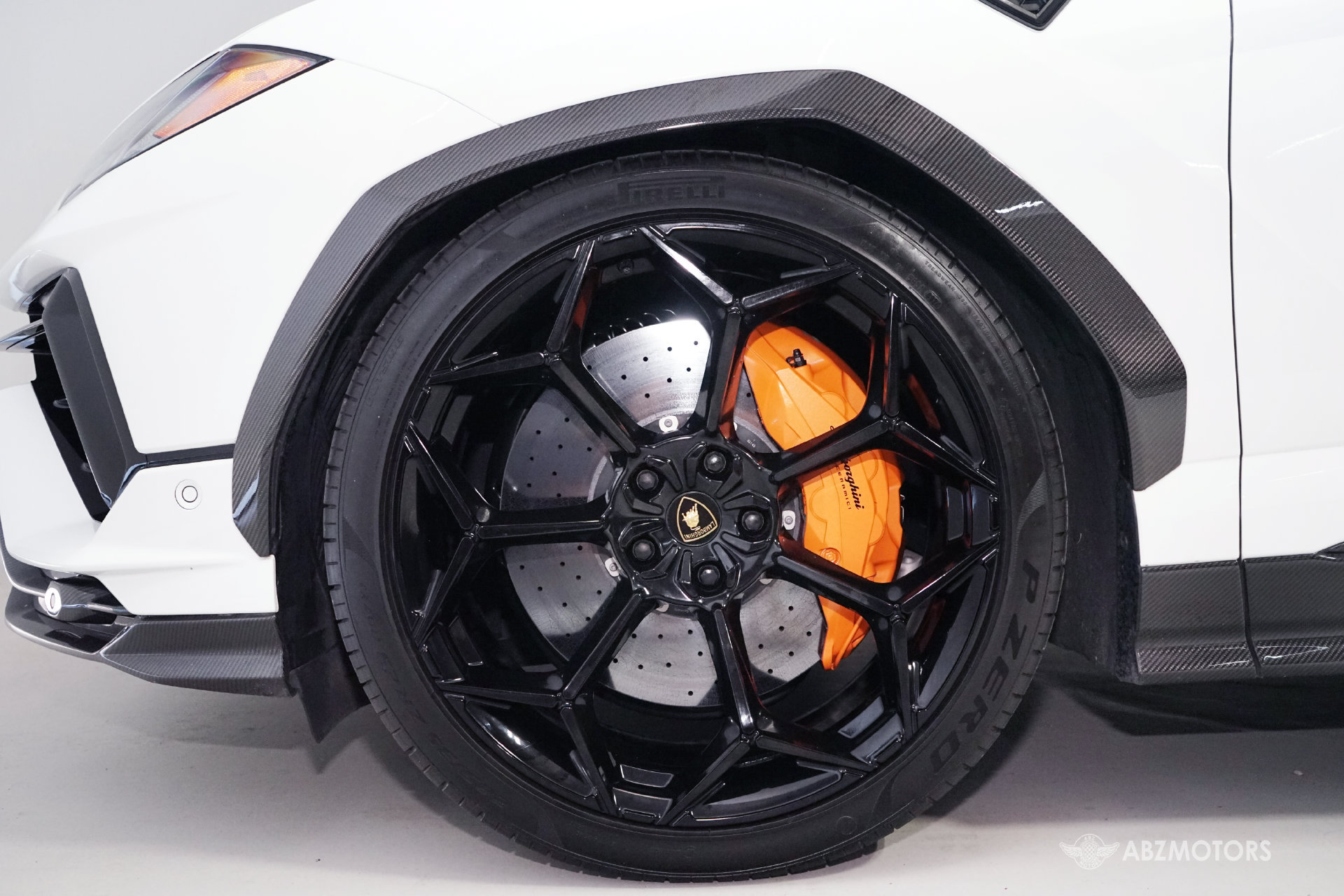 Used 2024 Lamborghini Urus Performante AWD/4WD image 44