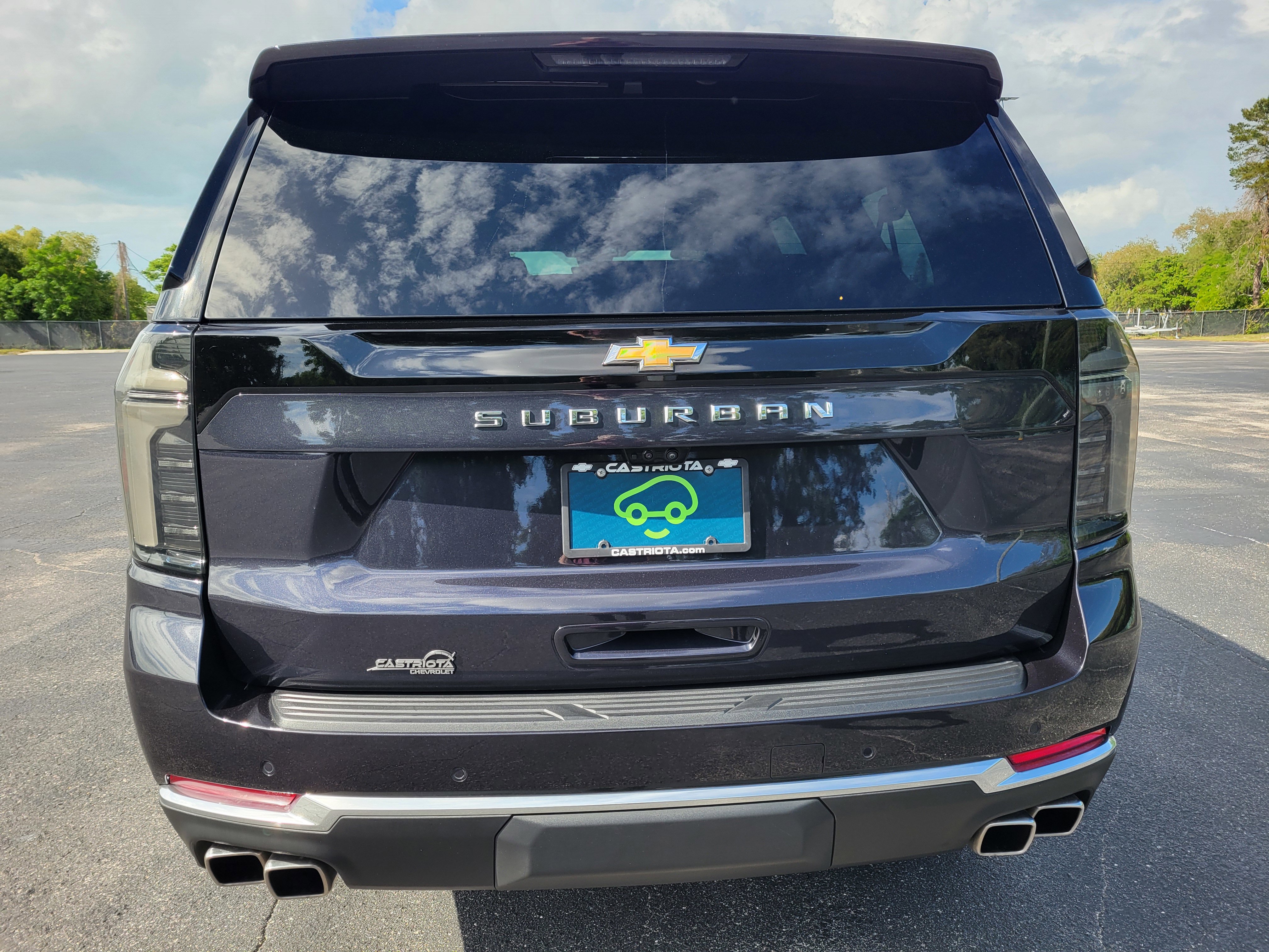 Certified 2025 Chevrolet Suburban High Country image 6