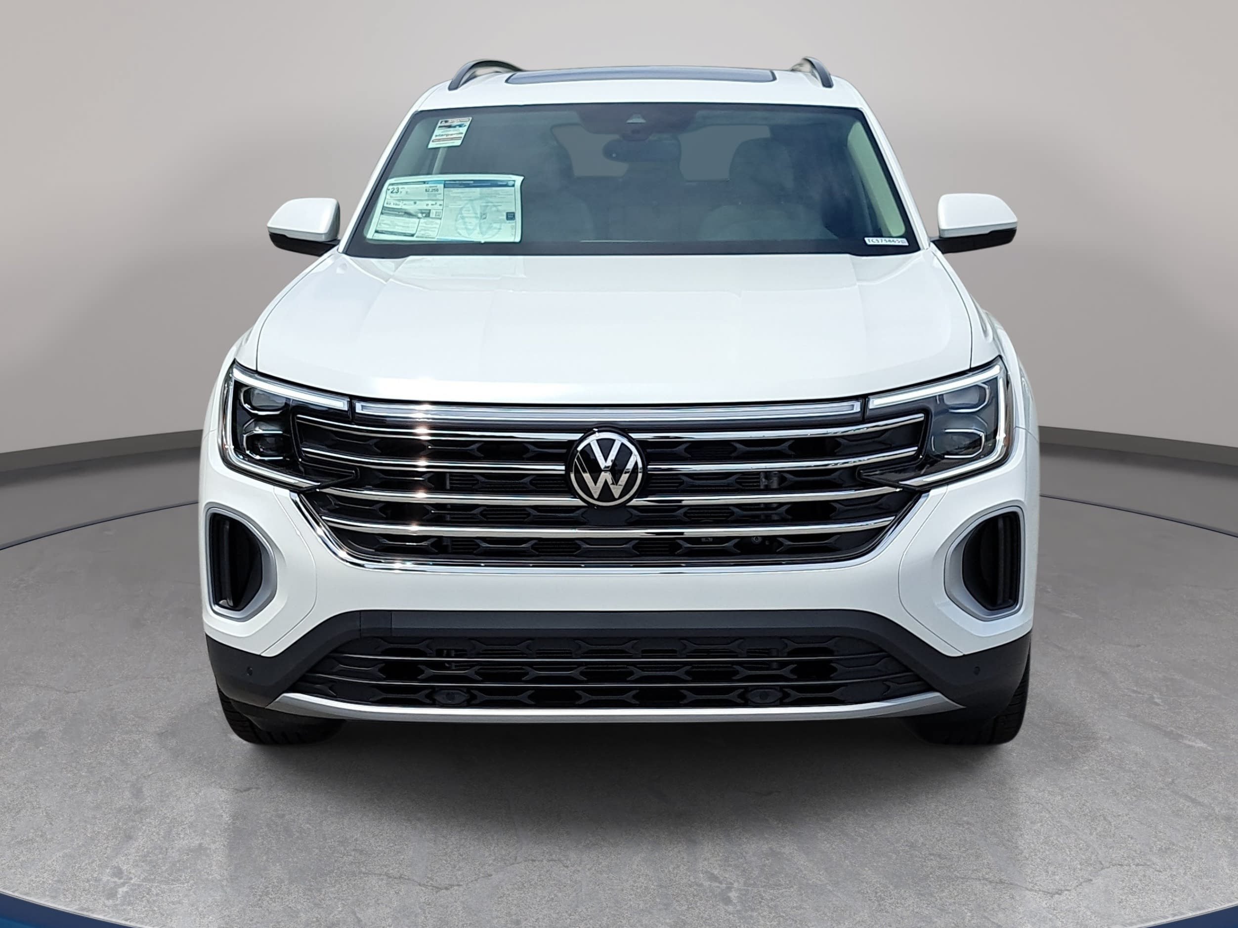 New 2026 Volkswagen Atlas SE FWD image 2