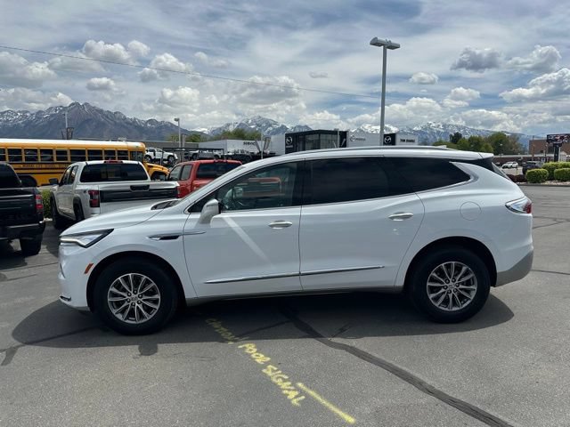 Used 2024 Buick Enclave Premium AWD/4WD image 7