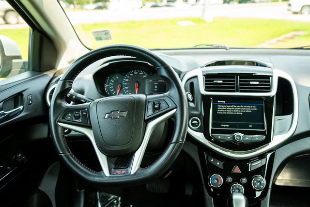 Used 2018 Chevrolet Sonic LT w/ Convenience Package FWD image 6