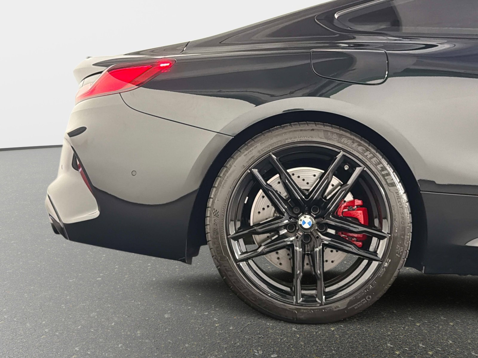 Used 2025 BMW M8 Competition AWD/4WD image 15