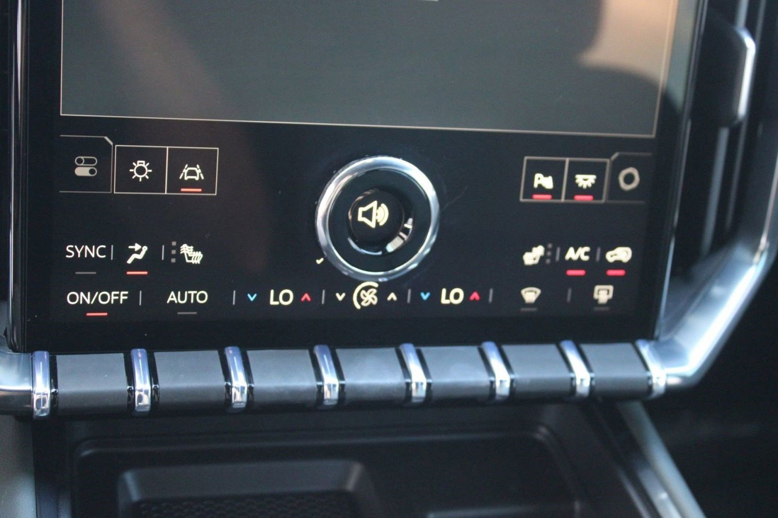 Used 2026 GMC Acadia AT4 image 15