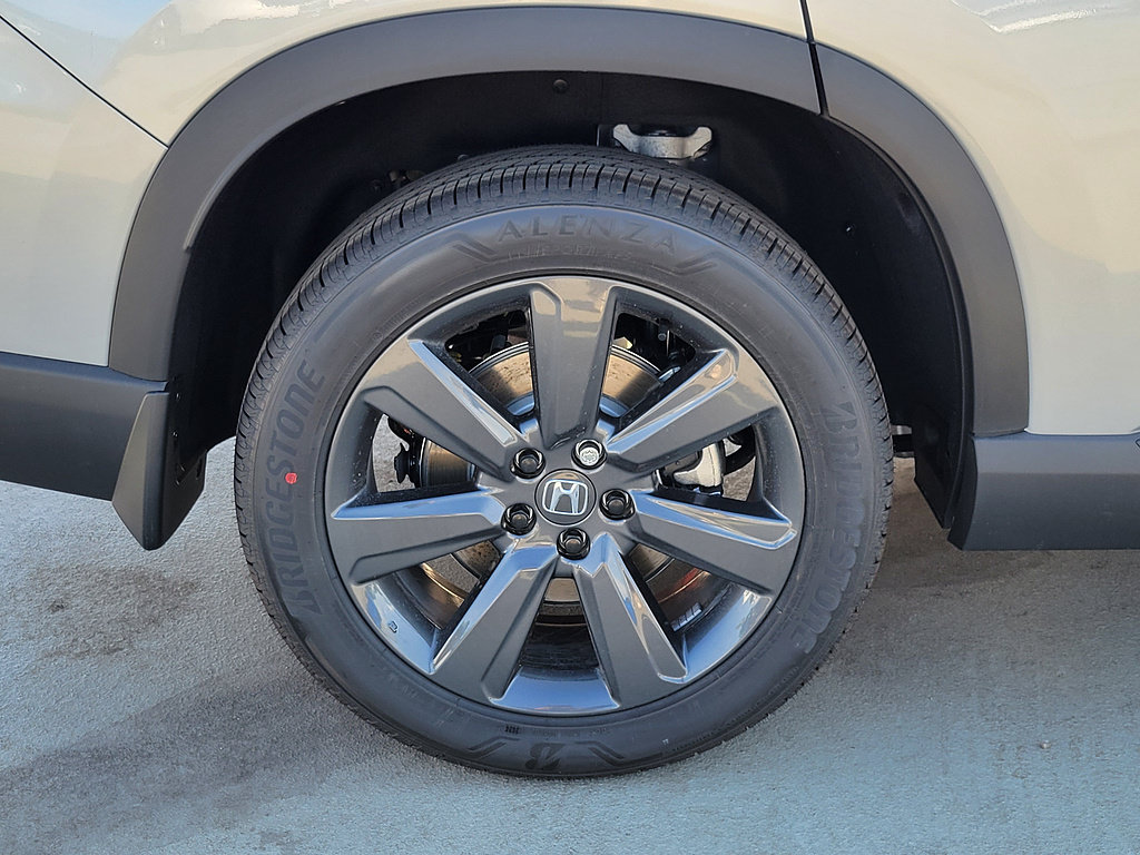 New 2026 Honda Pilot Sport image 6