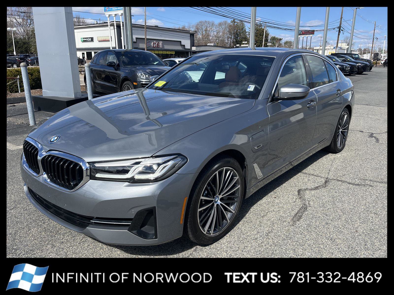 Used 2023 BMW 530e xDrive w/ Premium Package