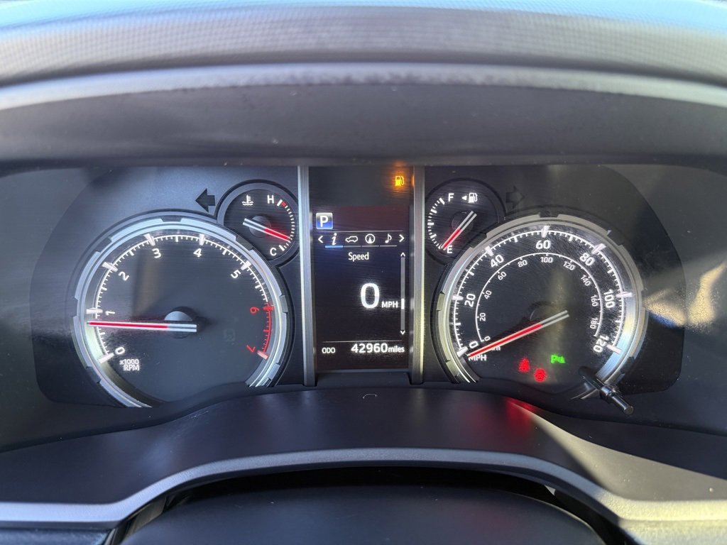 Used 2024 Toyota 4Runner Limited image 21