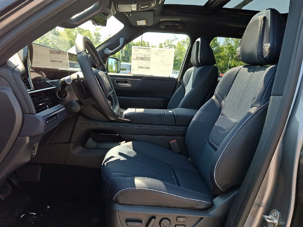 New 2027 INFINITI QX80 Sensory AWD/4WD image 10