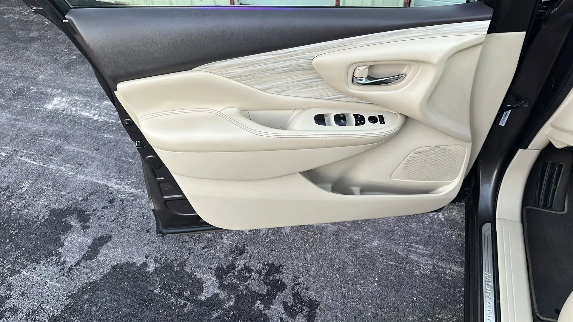 Used 2016 Nissan Murano SV image 17