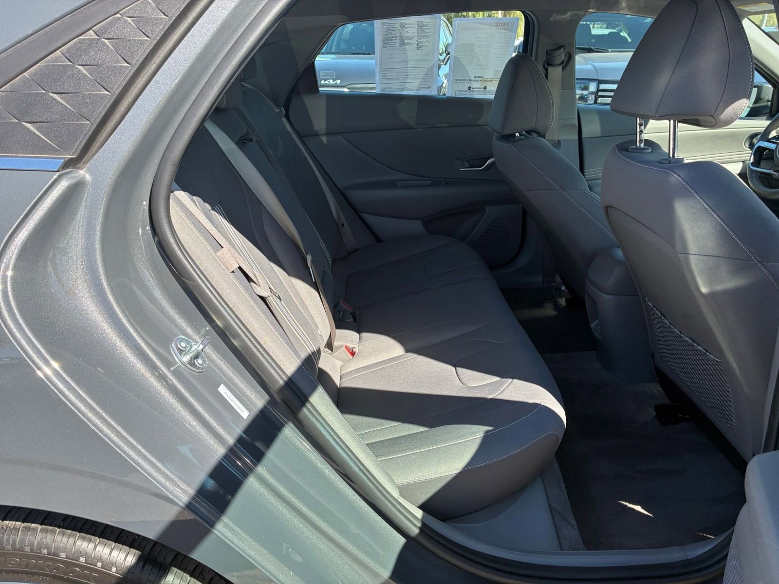 Used 2025 Hyundai Elantra SEL FWD image 40