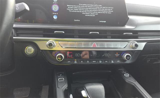 Used 2025 Kia Telluride S image 11