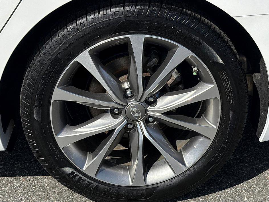 Used 2015 Hyundai Azera image 5