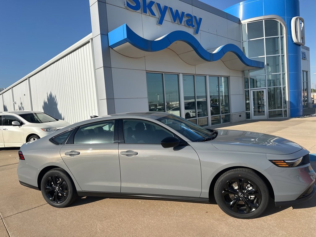 New 2025 Honda Accord SE