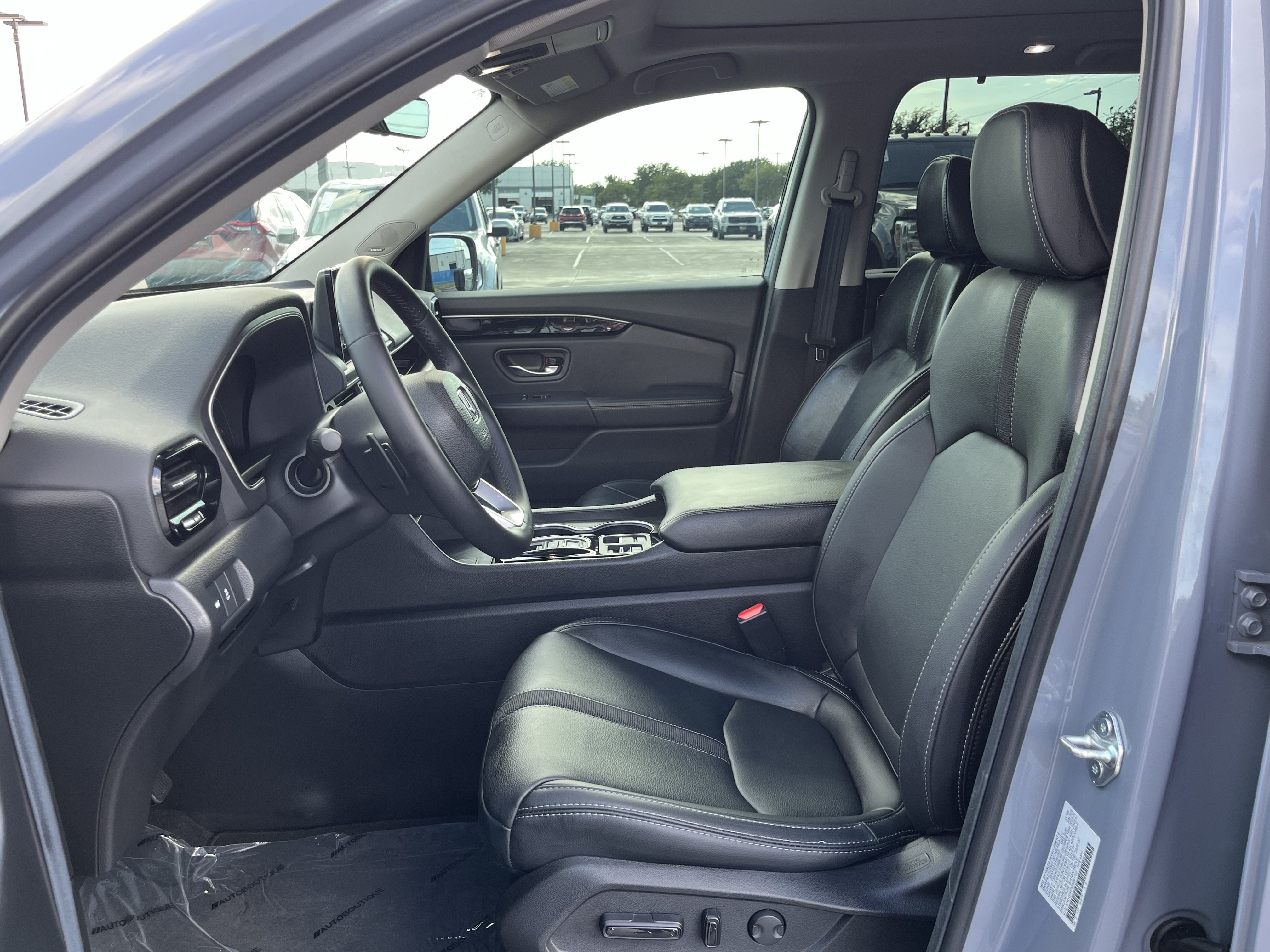 Used 2025 Honda Pilot Touring image 34