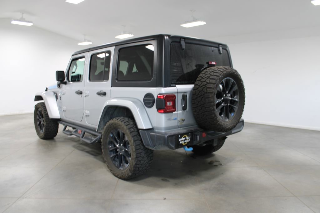 Used 2023 Jeep Wrangler Unlimited Sahara AWD/4WD image 7
