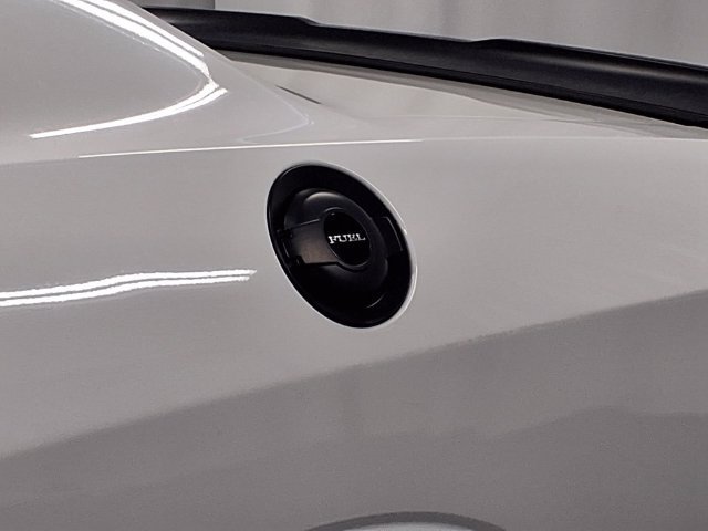 Used 2017 Dodge Challenger R/T RWD image 26