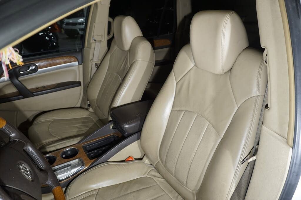 Used 2009 Buick Enclave CXL w/ Entertainment Package #2 image 9