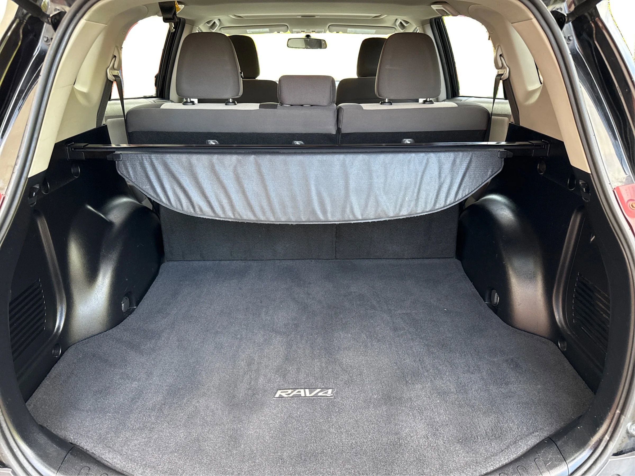 Used 2013 Toyota RAV4 XLE AWD/4WD image 13