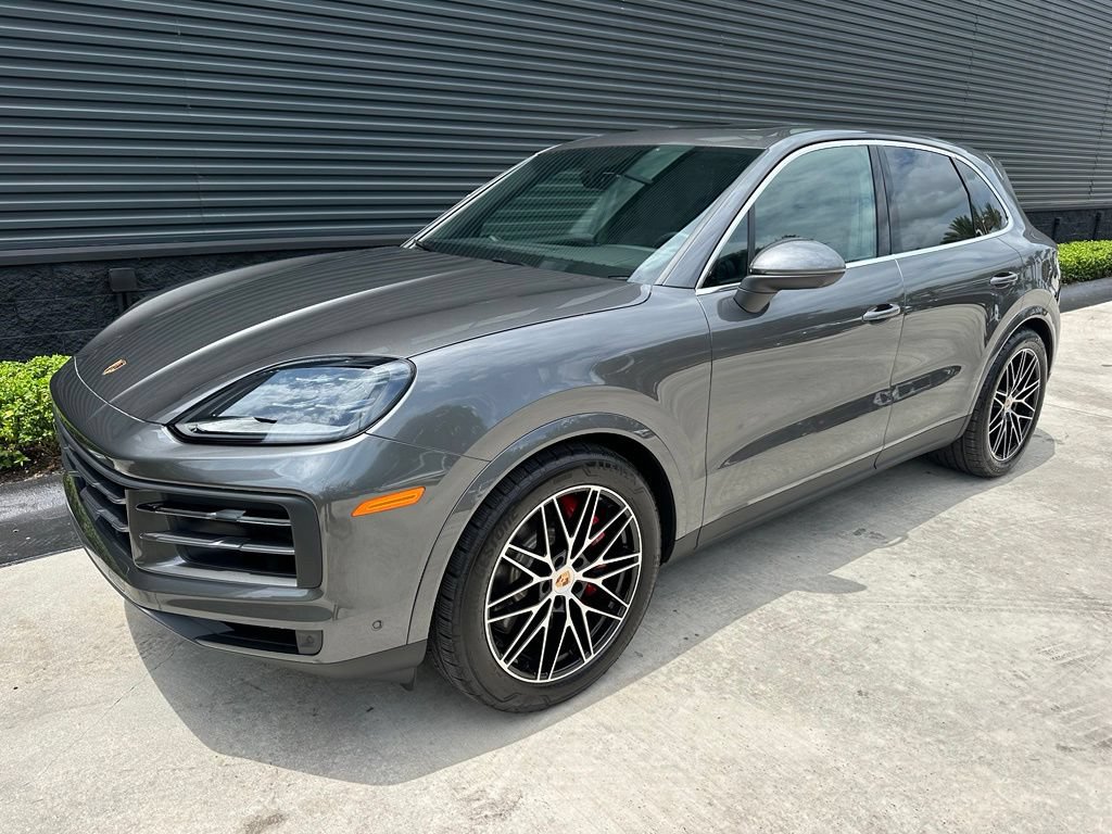 Certified 2026 Porsche Cayenne S AWD/4WD image 7
