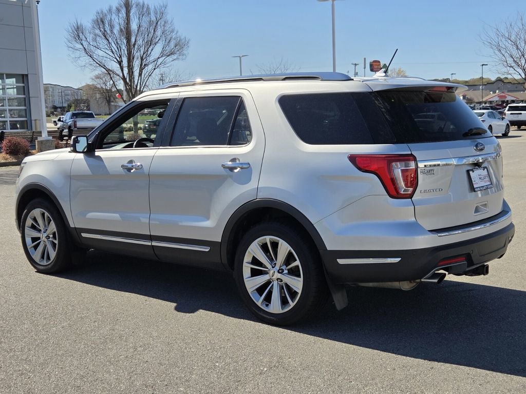Used 2018 Ford Explorer Limited image 3