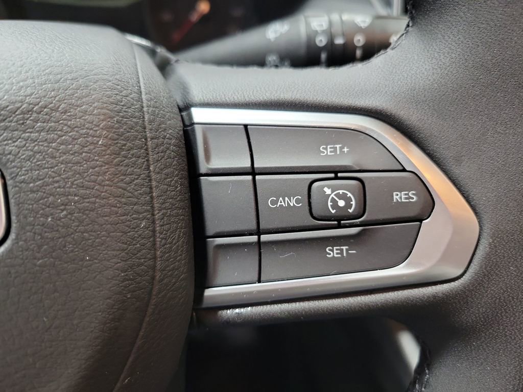 New 2026 Jeep Compass Latitude image 17