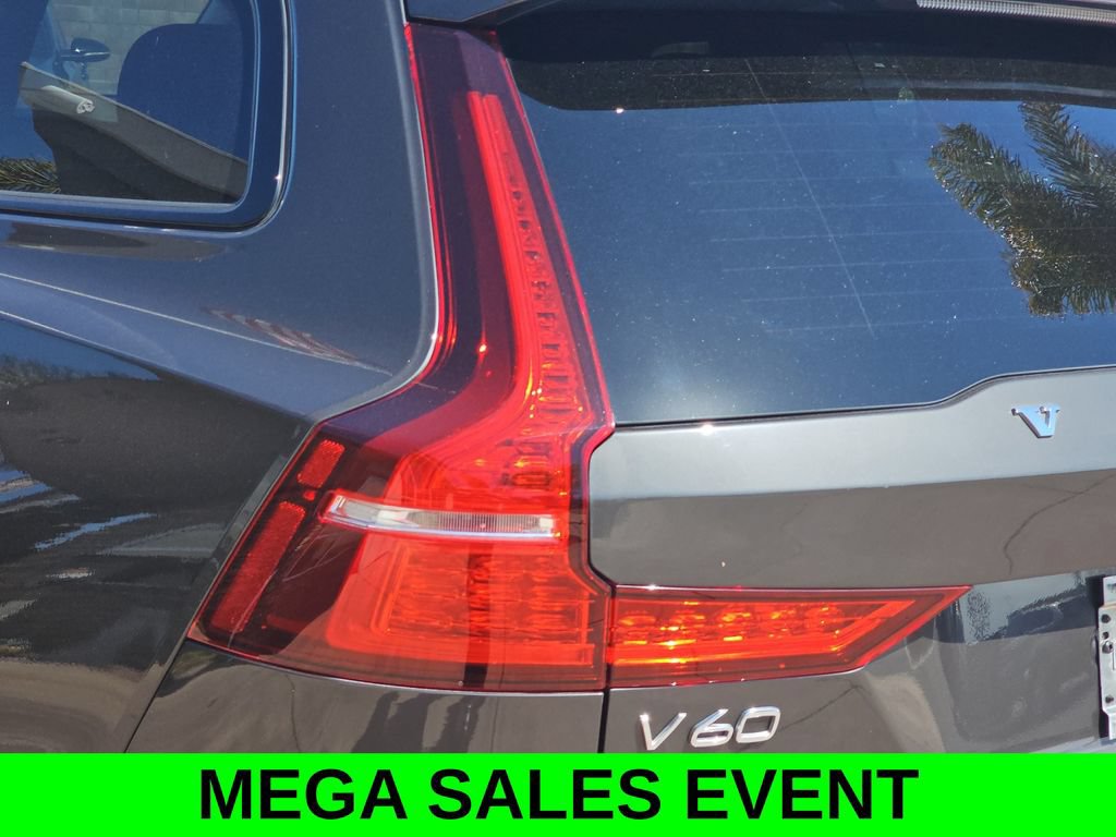 Used 2025 Volvo V60 B5 Cross Country Plus AWD/4WD image 42