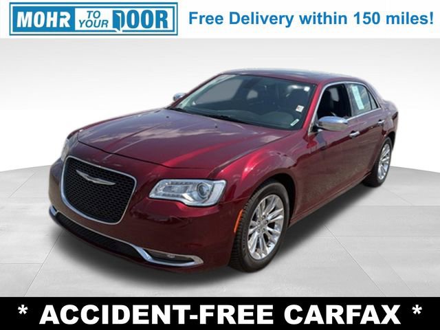 Used 2017 Chrysler 300 C RWD image 1
