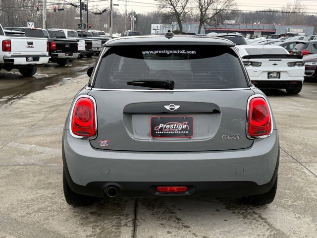 Used 2016 MINI Cooper 2-Door Hardtop image 13