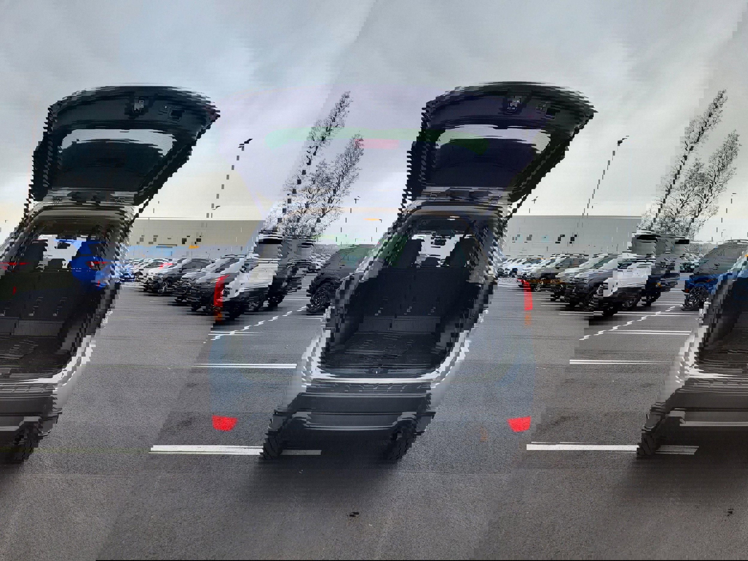 Used 2020 Subaru Forester Premium image 11