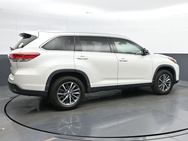Used 2019 Toyota Highlander XLE image 8