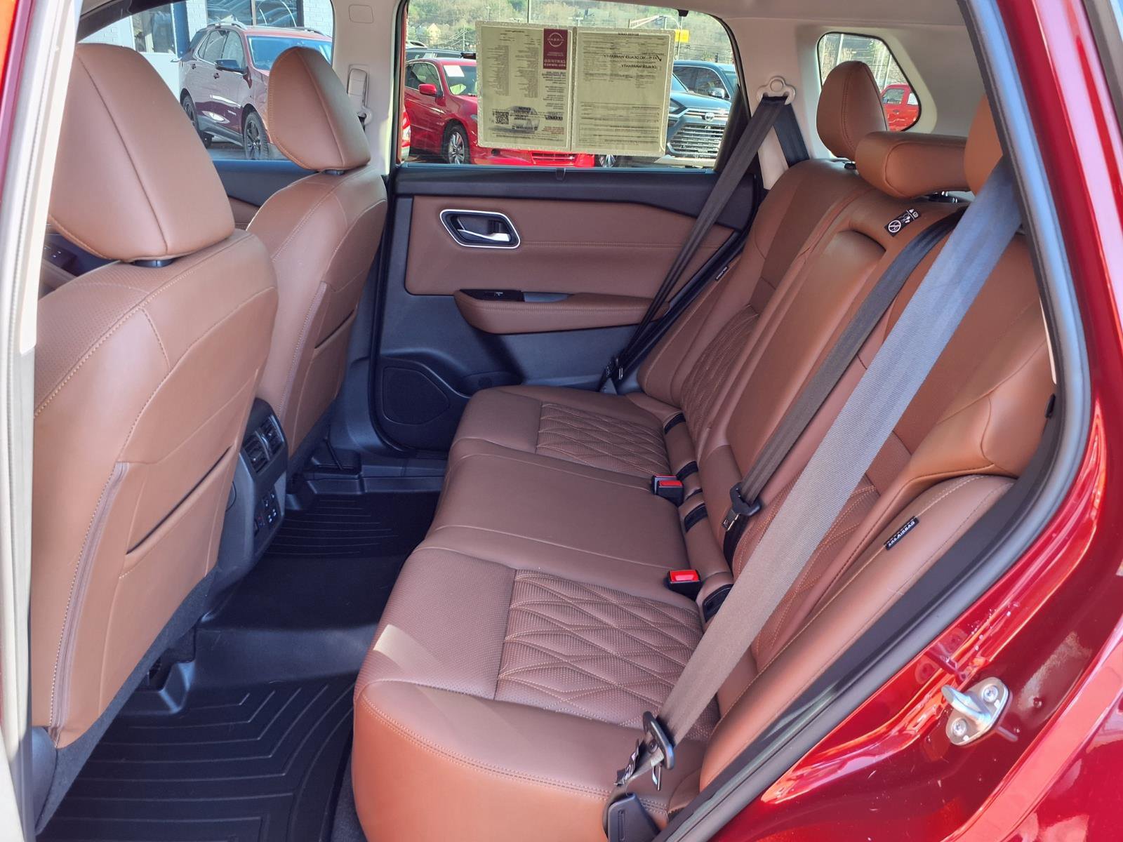 Certified 2025 Nissan Rogue Platinum w/ Tech Package image 10