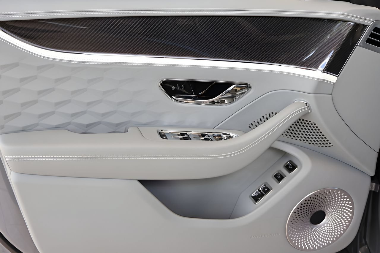 New 2026 Bentley Flying Spur Plug-In Hybrid AWD/4WD image 12