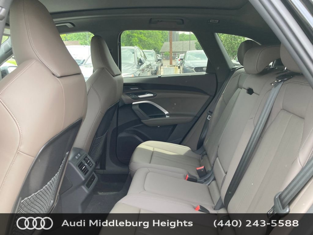 Certified 2025 Audi Q5 Premium Plus w/ Premium Plus image 29