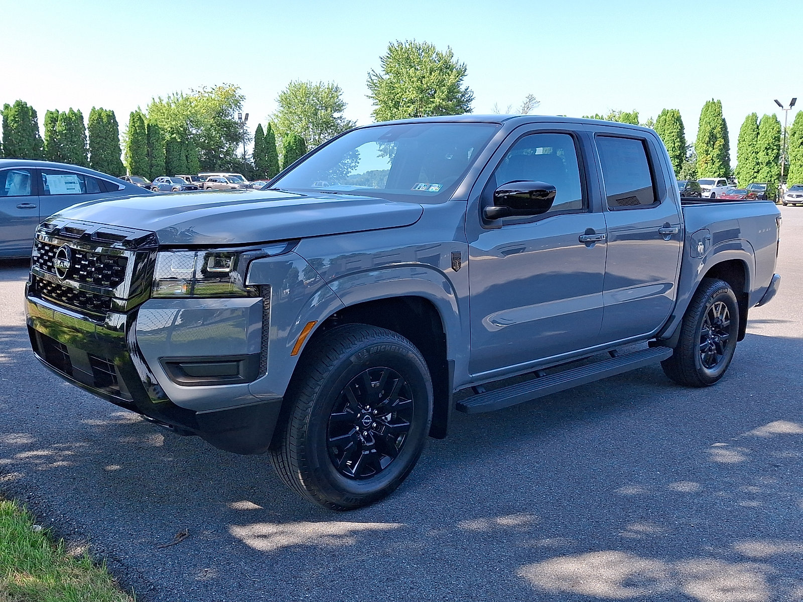 New 2026 Nissan Frontier SV w/ SV Convenience Package AWD/4WD image 3