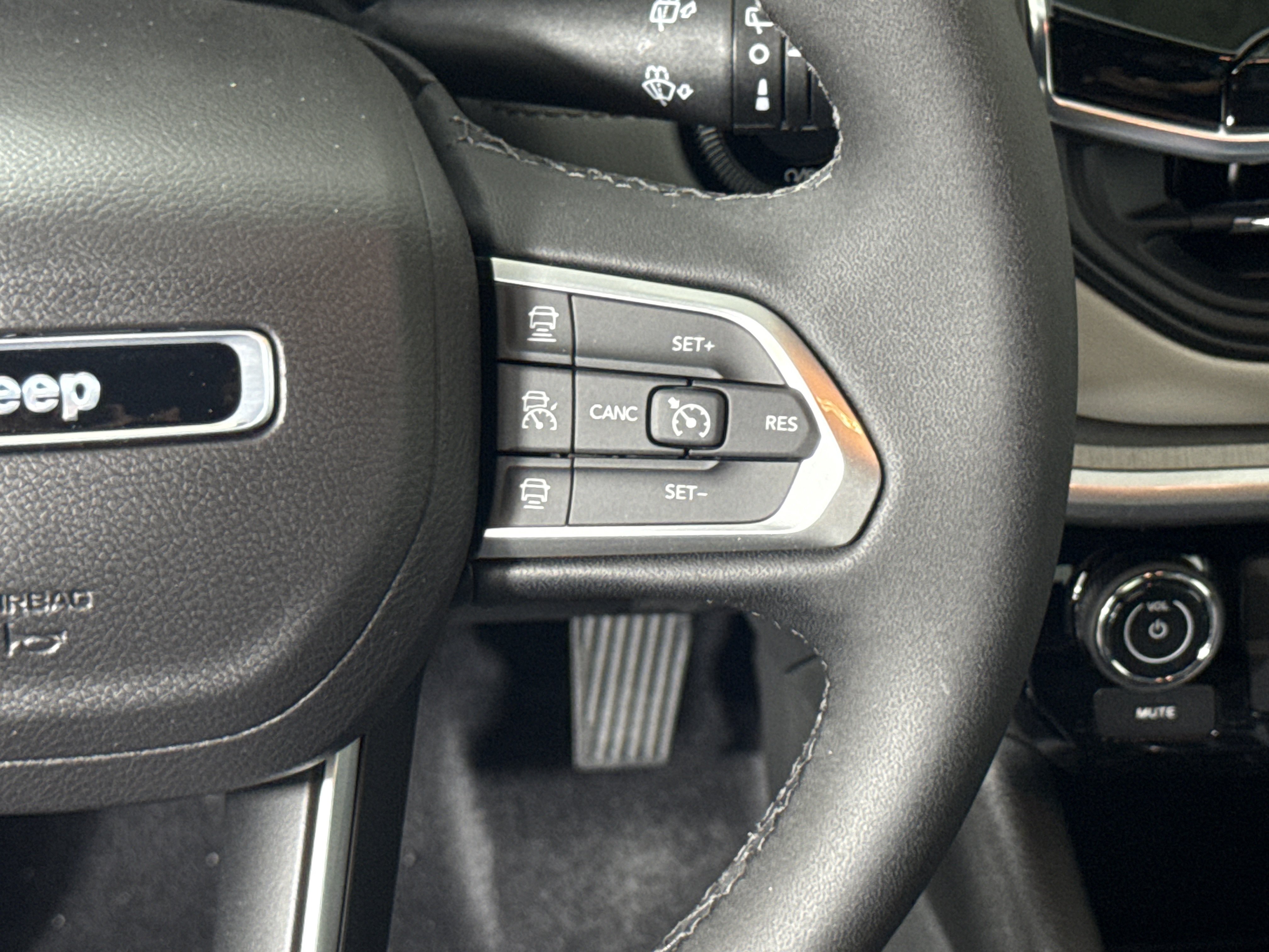 New 2026 Jeep Compass Limited AWD/4WD image 19