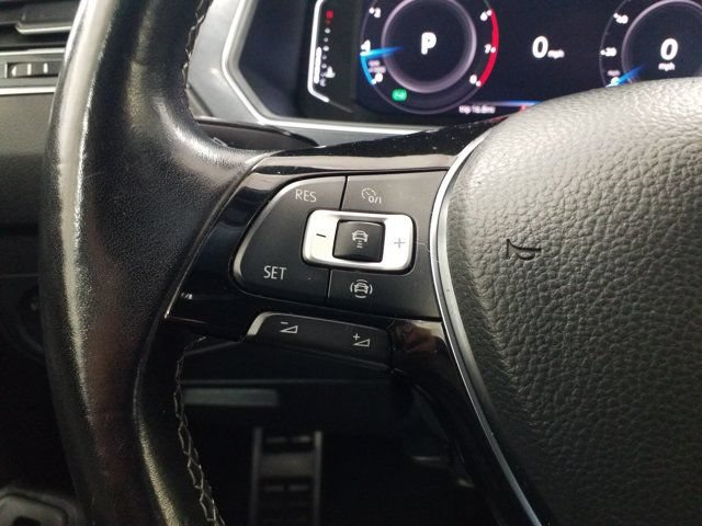 Used 2020 Volkswagen Tiguan SEL Premium R-Line w/ 3rd Row Seat Package AWD/4WD image 4